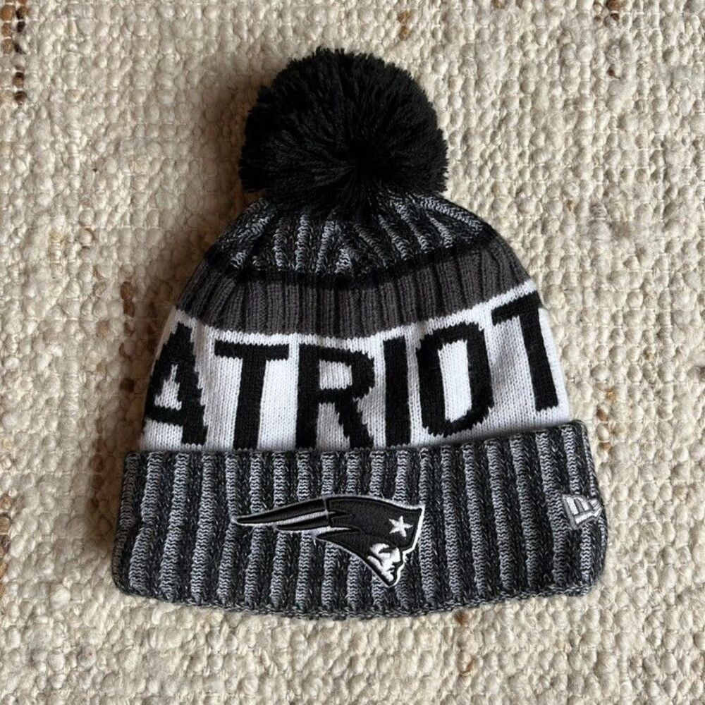 RARE New Era Patriots 2020 2021 22 On Field Knit Hat Beanie Nike Jersey Snapback